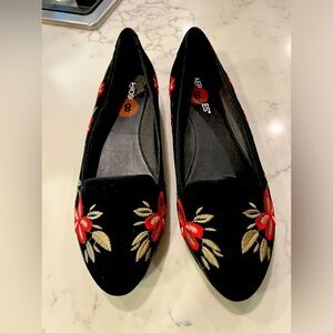 Aerosoles cosmetology slip-on loafers, black suede with colorful embroidery